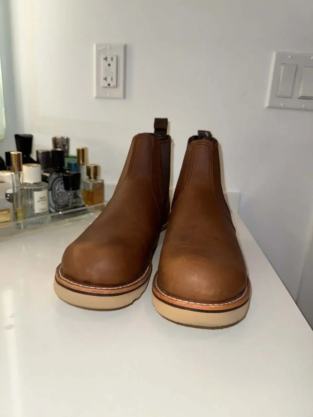 Red Wing Heritage 3190 Classic Chelsea Boots in Amber Harness Leather